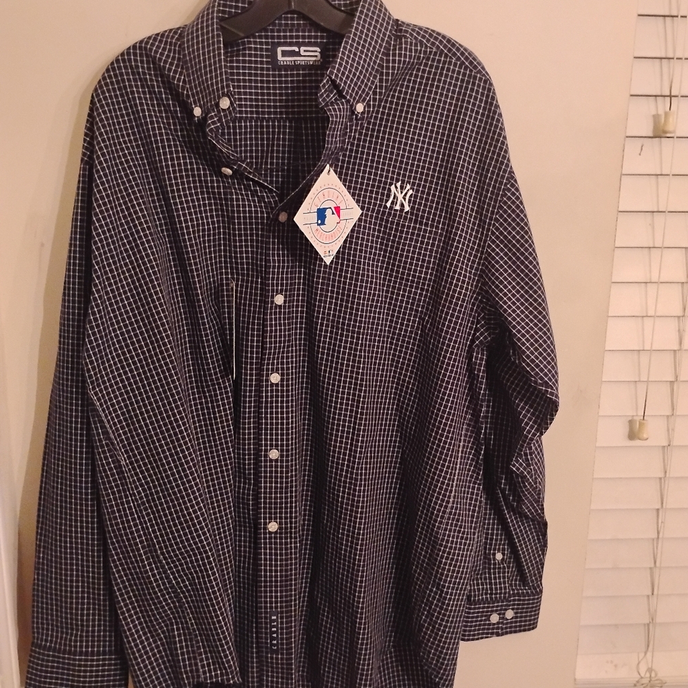 NY Yankees Crable Sportswear Men Blk/WHT Stripe Button Down Long Sleeve SZ L NWT